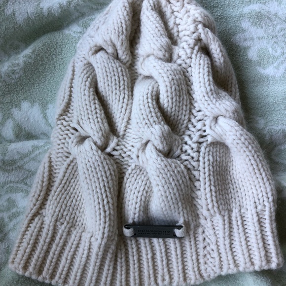 Burberry Accessories - burberry knit hat